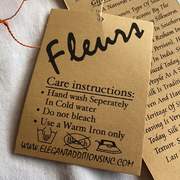 SALE 🛍️ Warm Colors Abound - The Perfect Scarf - Picture 5 of 8